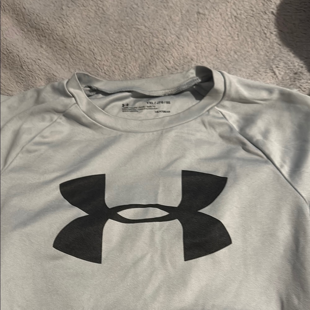 Under Armour Kids Short Sleeve Tee - Gray and Black